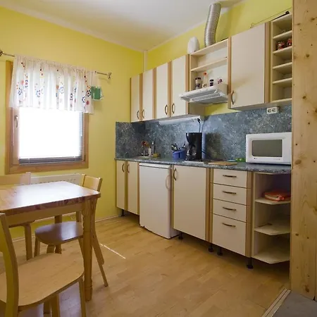 Pullapaa Holiday Center Vikendica *
