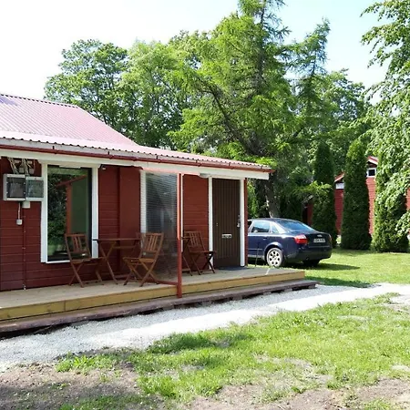 Pullapaa Holiday Center *
